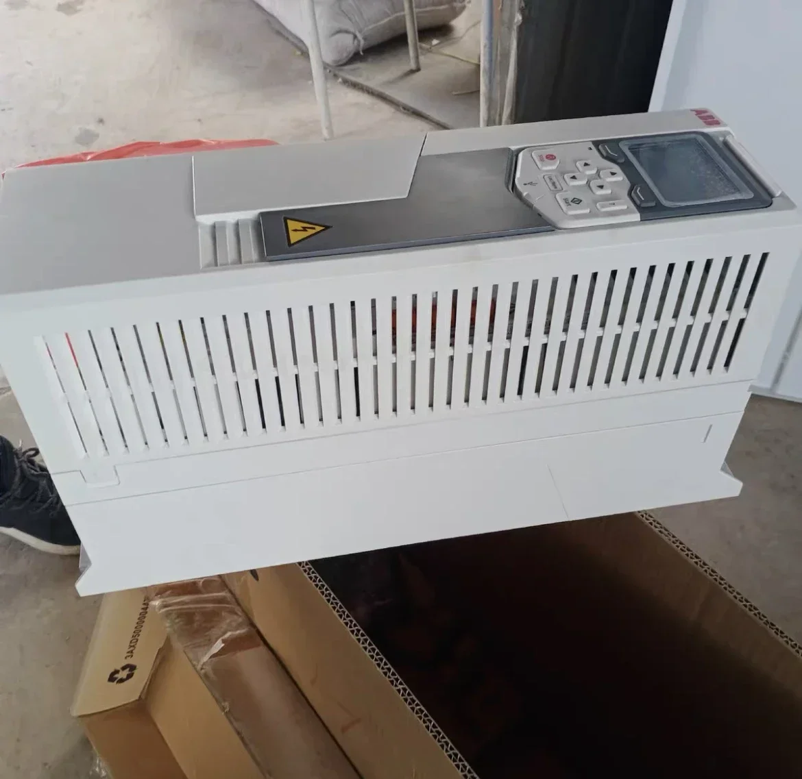 Hot Sale Best Price  B Inverter&Converters 3 phase Inverter ACS580-01-026A-4