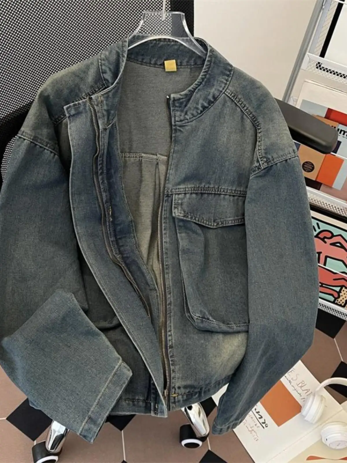 

Retro Blue Denim Jaet Men's Loose Fit Zipper Casual Spring Autumn Top with Big kets Stand Collar Youth Faion