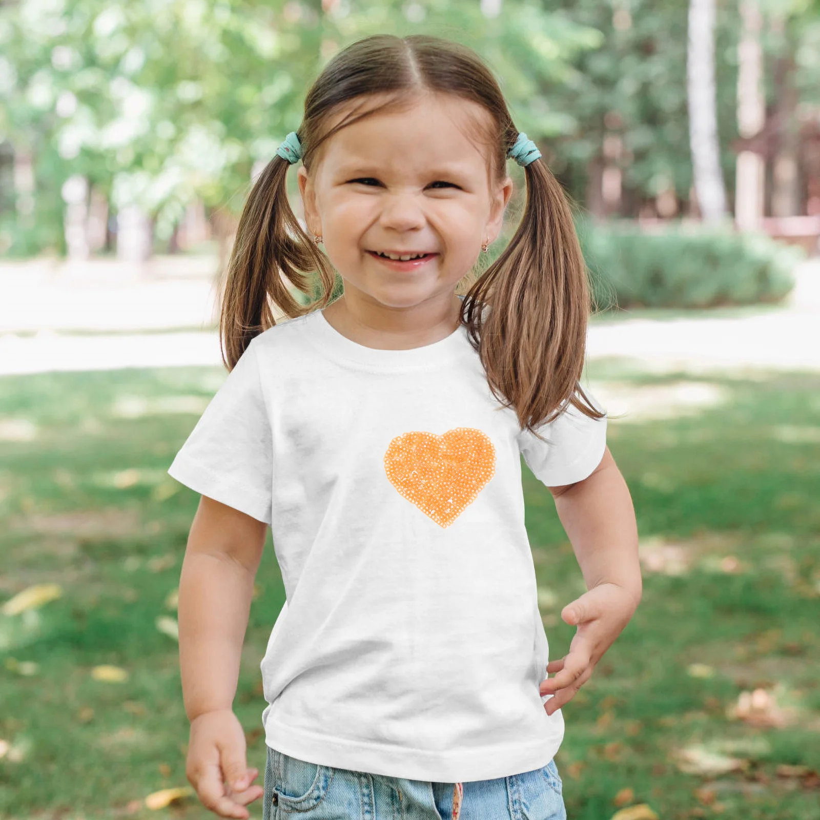 

12pcs Heart Patch Mini Sequin Embroidered Cloth Polyester Decorative Sew On Patches For Jackets Clothes Supply Iron On Applique