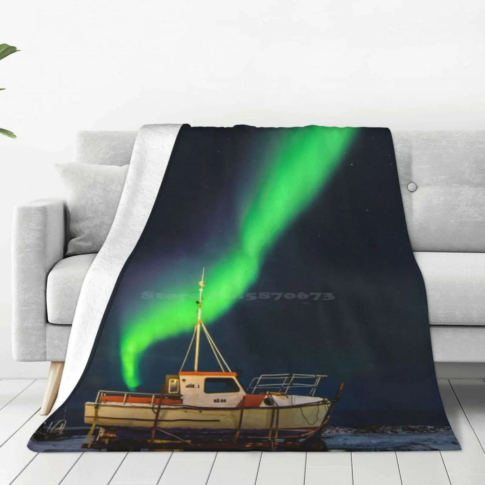 On Dry Land Super Warm Soft Blankets Throw On Sofa/Bed/Travel Aurora Boat Iceland Kopavogur Night Shot Night Sky Nikon D7000