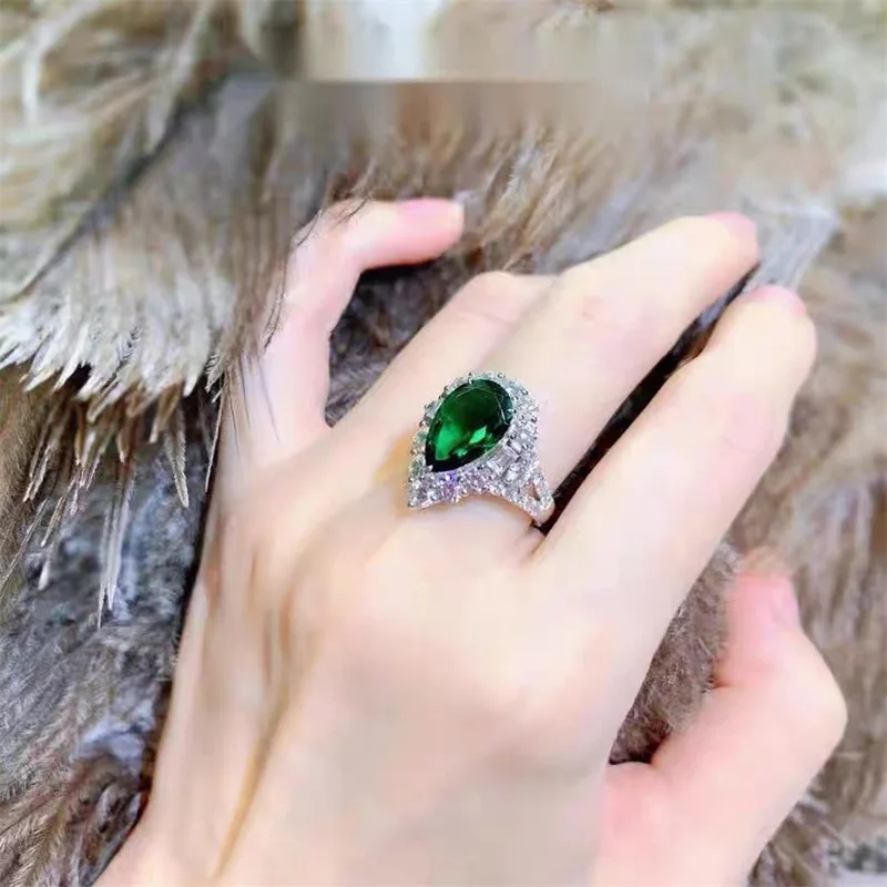 Elegant Water Drop Lab Emerald 925 Silver Color Rings for Women Exquisite Zircon Inlay Wedding Engagement Bridal Fine Jewelry