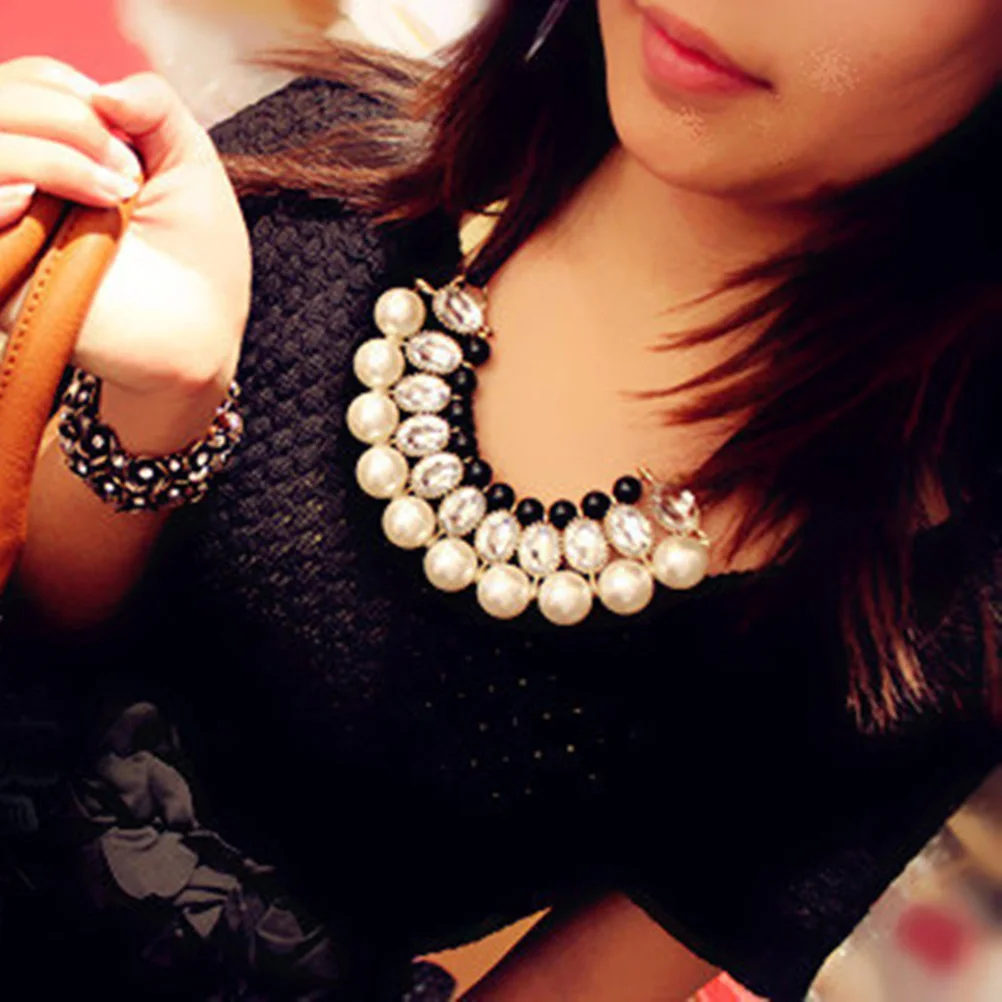 

Stylish White Ribbon Pearl Necklace Choker Big Acrylic Gems Pendant Elegant False Collar Necklace for Women Girls