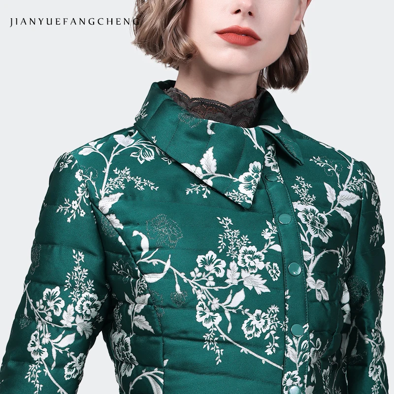 Vintage Chinese Style Women\' Winter Green Embroidered Down Jacket Warm Lightweight Puffer Coat Slimming White Duck Down Jackets