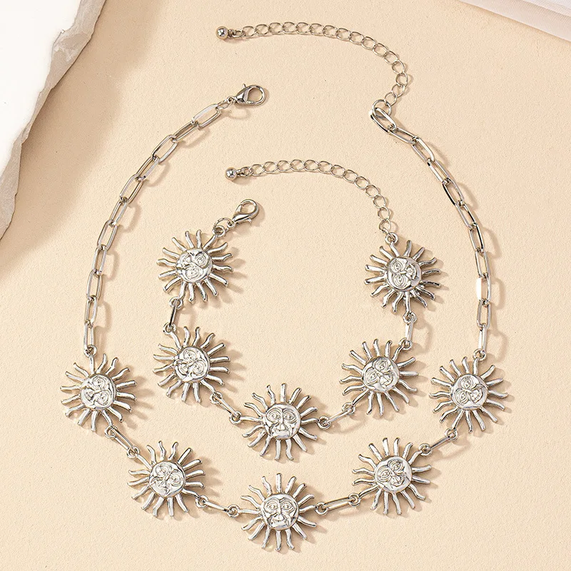 Exaggerated Fashion Sunflower Bracelet Necklace for Women Jewelry Set Personality Hip-hop Gold-plated Collarbone Chain Necklace