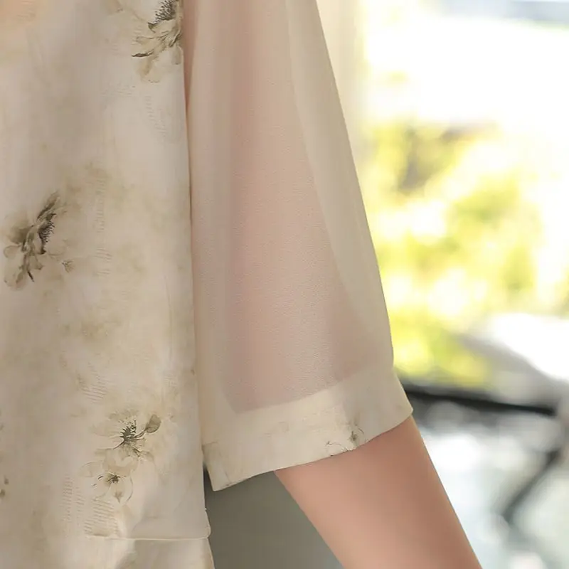 Nuova camicia estiva in stile cinese da donna nella moda estiva e top elegante e versatile