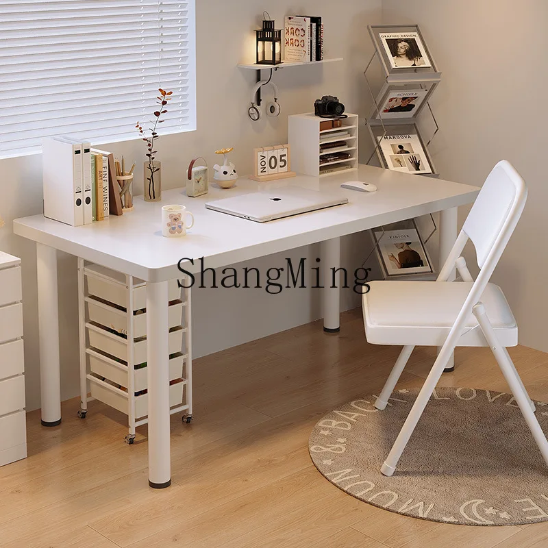 

Компьютерный стол CL: простой и стильный офисный стол