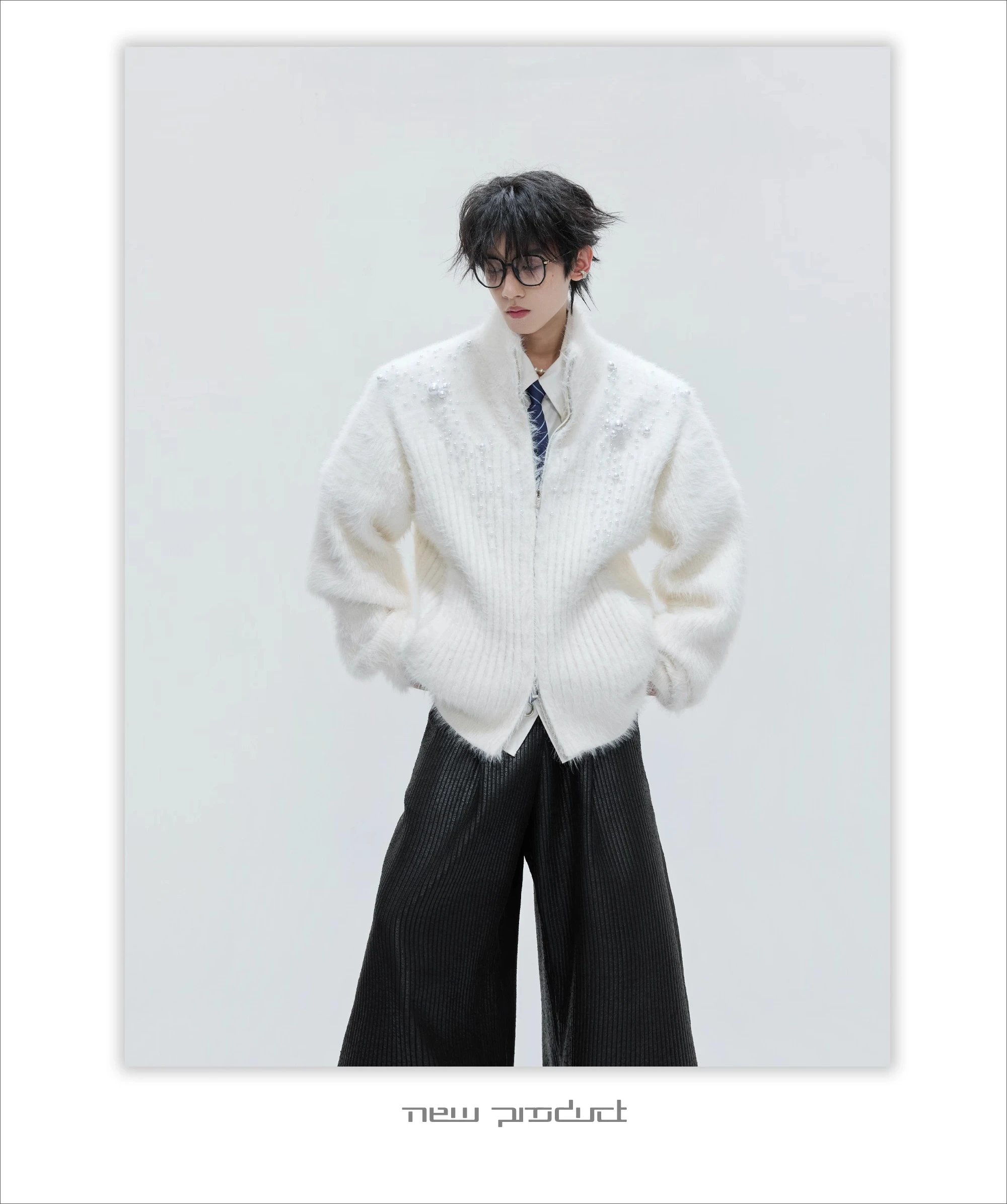 2025 Autumn Winter High Collar Plush Pearl Heavy Craft Sweater Fashion Men's High-end Gentle Thickened Zipper Knitted Cardigan