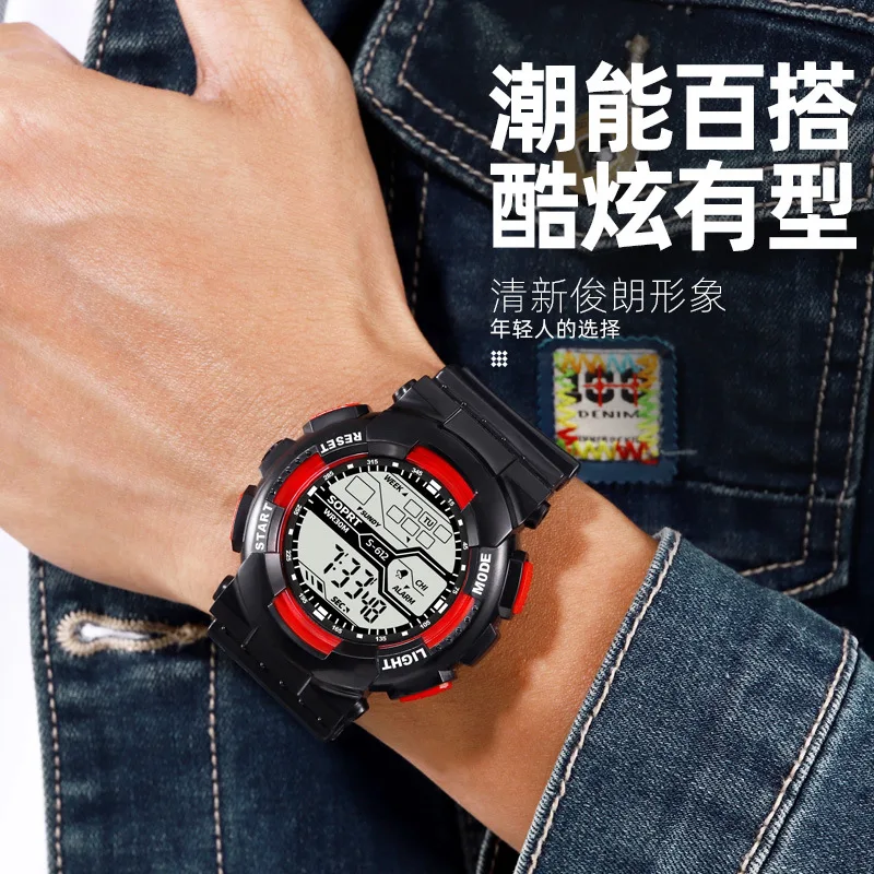 ผู้ชายกีฬานาฬิกากลางแจ้งมัลติฟังก์ชั่ผู้ชายกีฬานาฬิกากันน้ําส่องสว่างชายนาฬิกาดิจิตอลนาฬิกาข้อมืออิเล็กทรอนิกส์