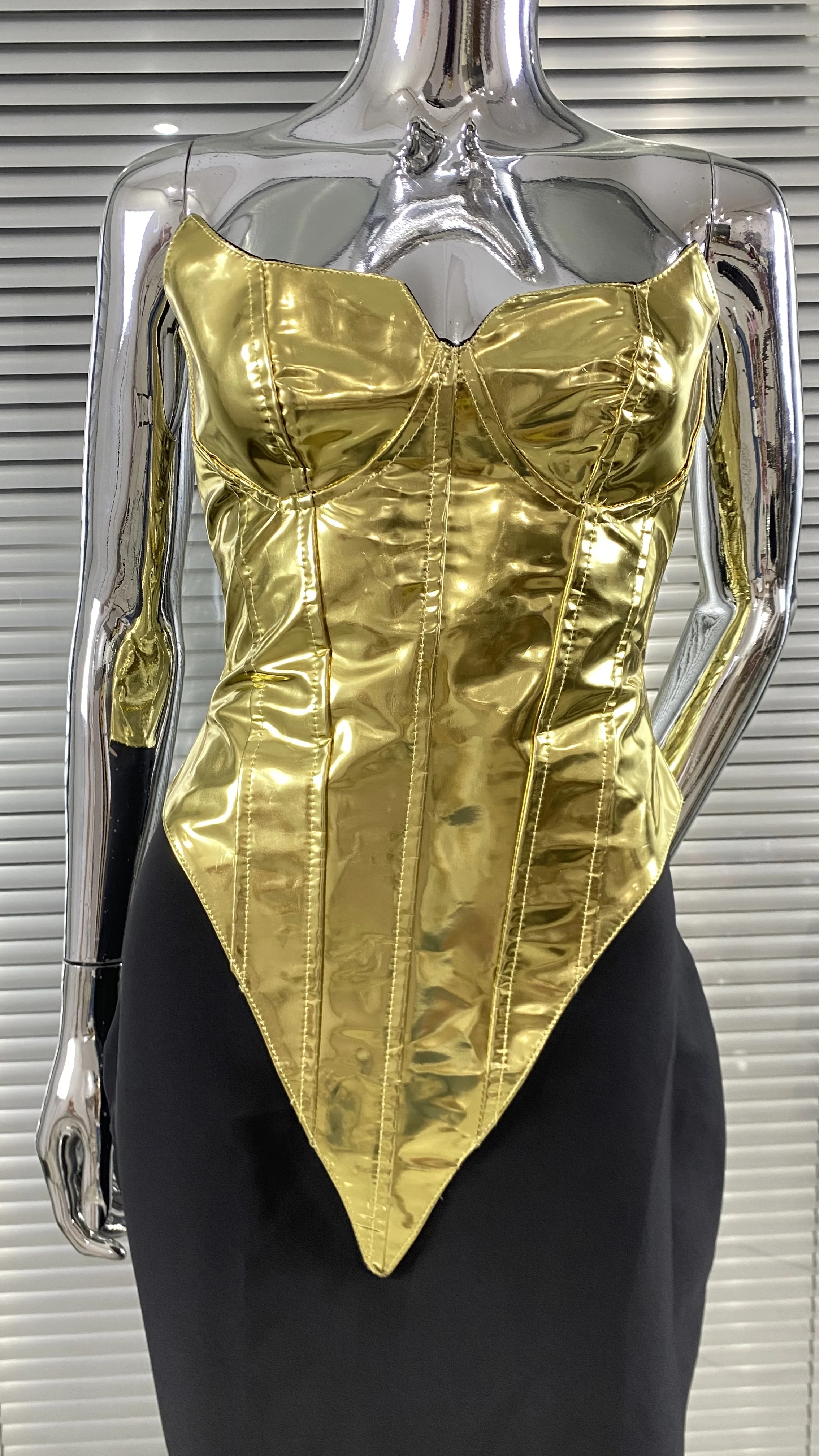 2025 Fashion Glod PU Woman Set Strapless Tops And Package Hips Balck Skirt 2 Pieces Evening Party Outfit Performance costume