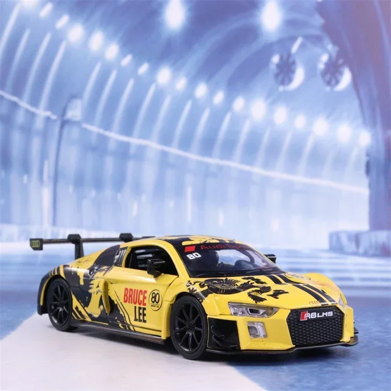 1:32 Audi R8 LMS GT3 racing car High Simulation Diecast Car Metal Alloy Model Car Children\'s toys collection gifts A18