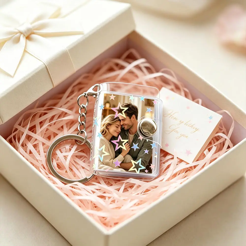 【Photo Customization】Personalized Photo Album, Custom Photo Album with 6 Small Photos, Custom Couple Photo Album, Photo Collection for Id Photos, Keychain Gift, Portable Keychain Photo Printing, Souvenir Gift for Boyfriend, Christmas Gift, Valentine's Day Gift, Father's Day Mother's Day Gift, Custom Pendant, DIY Creative Handmade Personalized Gift