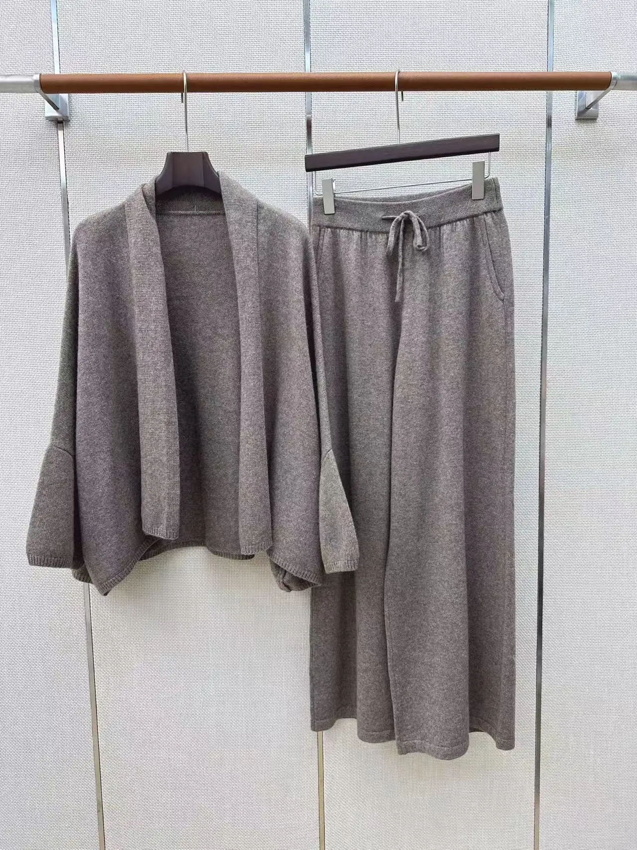 2026 Autumn Winter Lazy‑style Wool Set, Spliced‑sleeve Wool Cardigan & Elastic‑waist Straight‑leg Pants, Mead‑brown Color, 100%