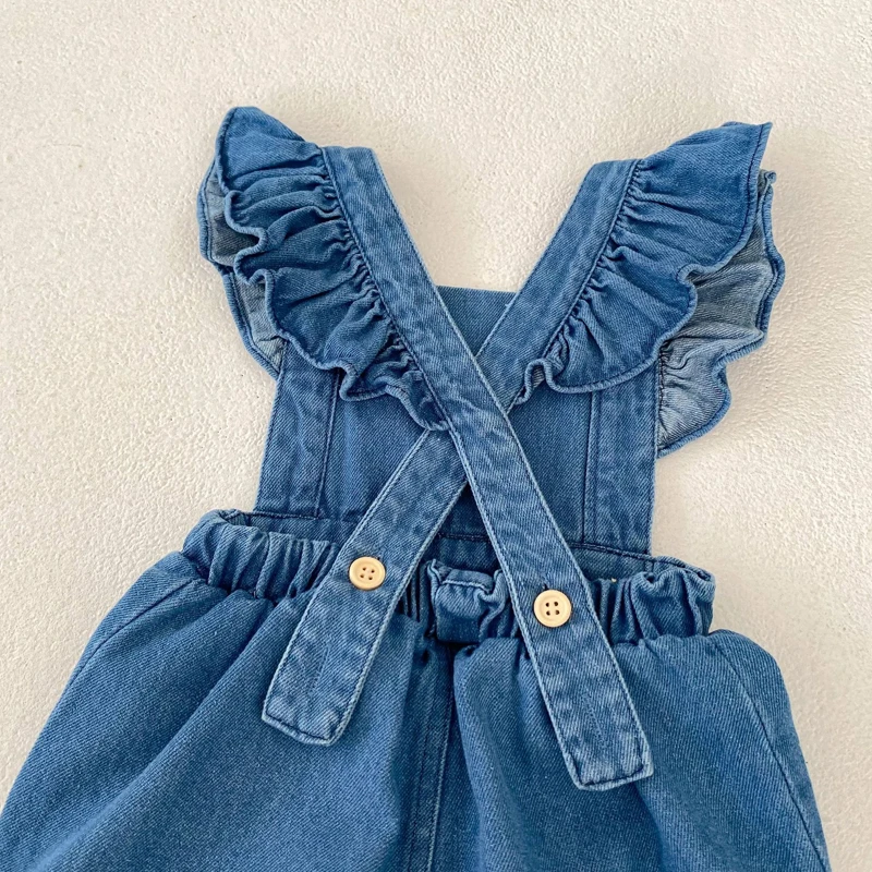 Autumn new style 0-3 year old baby clothing for baby girl trend denim suspenders shorts Xiaofei sleeves suspenders clothes