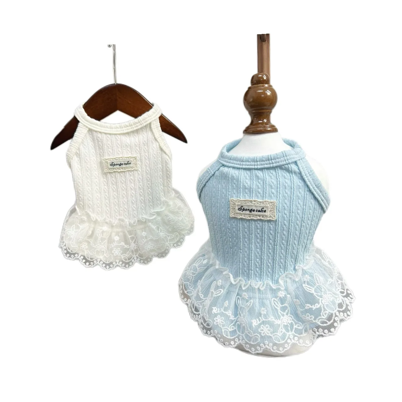 Lace Flower Clothes Dog Fried Dough Twists Princess Skirt Pet Summer Breathable Suspender Anti-fur Shedding Teddy Dresses