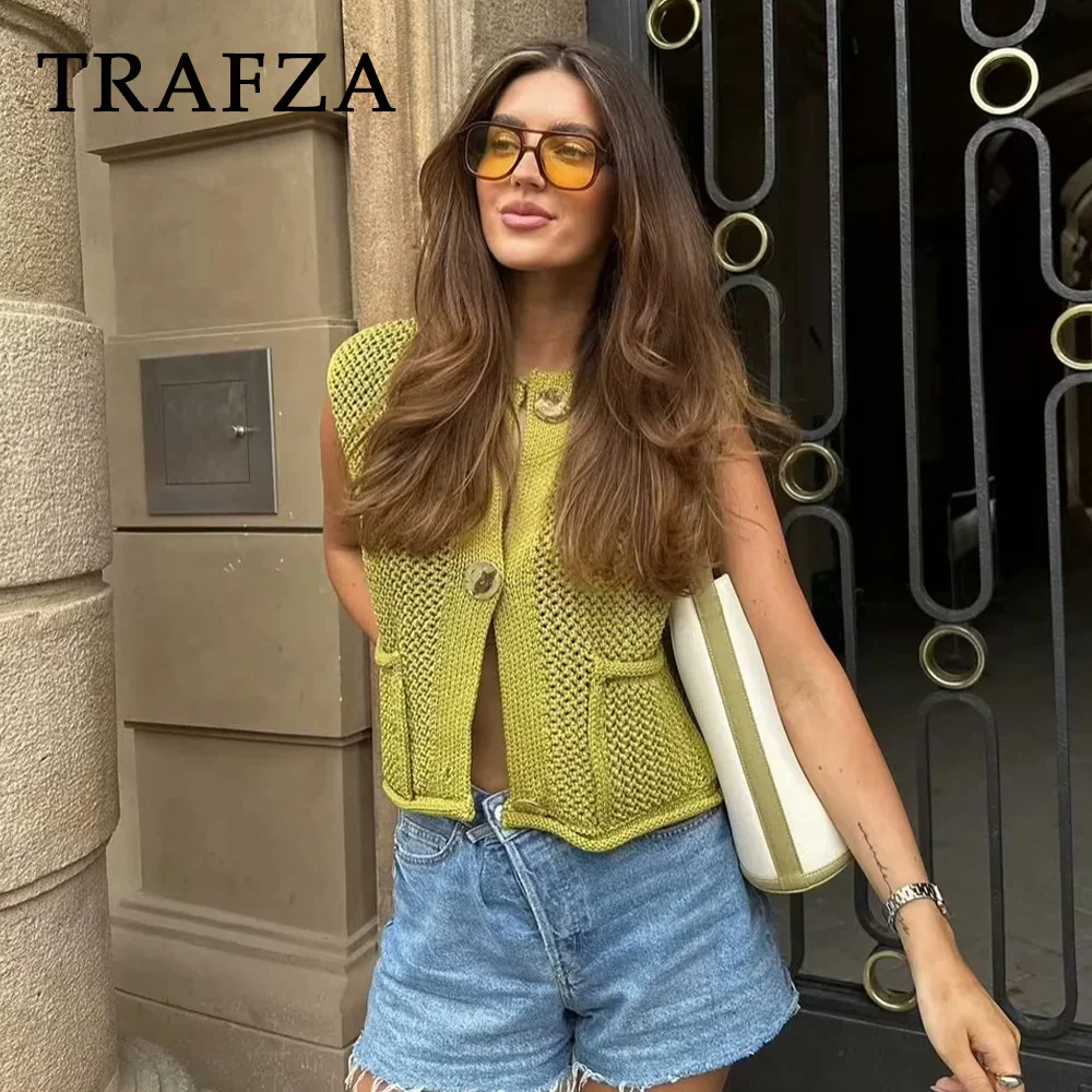 TRAFZA 2024 Autumn Winter Vintage Women Knitted Vests Fashion Casual Solid Single Breasted Pockets Sleeveless Ladies Vests