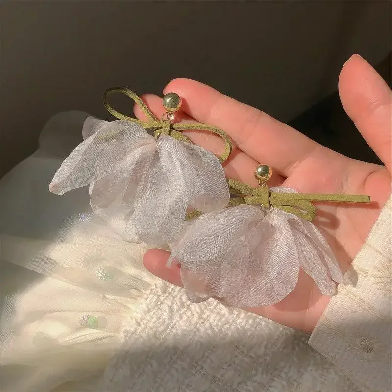 الأقراط الرائعة والطازجة الإناث المتخصصة تصميم الملحقات الصيف الحلو الشيفون زهرة الأذن كليب نمط جديد الأقراط الأنيقة #5