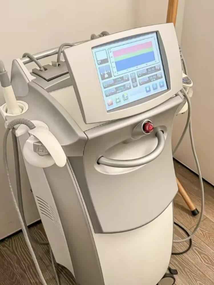

SLyric The latest equipment for skin tightening, vacuum slimming and fat removal, traditional skin lifting and spa equipment