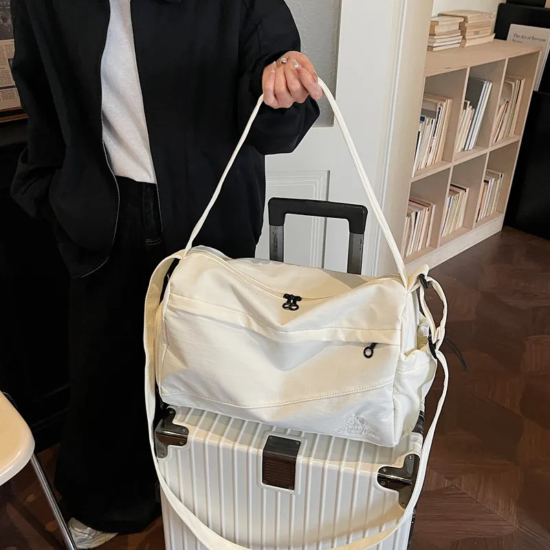 lightweight-nylon-fitness-bag-travel-crossbody-single-shoulder-wet-and-dry-separation-bag-short-trip-outing-boarding-bag