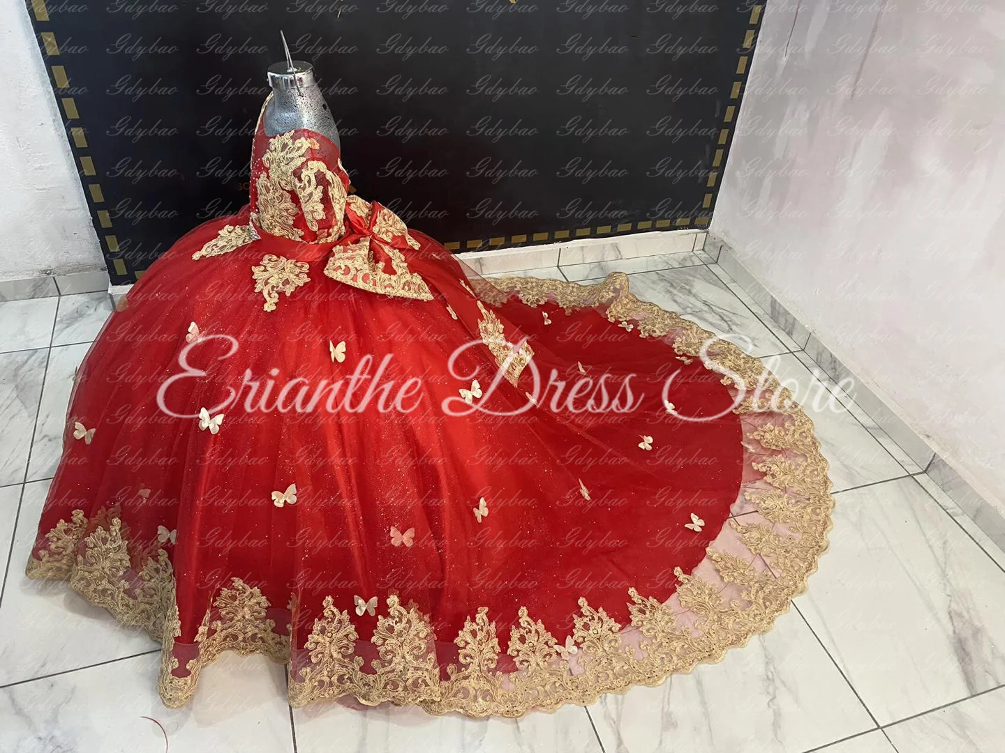 Czerwona tiulowa sukienka dla dziewczynki do sypania kwiatów na wesele, z koronkowymi aplikacjami i kokardą, na urodziny dziecka, Pierwszą Komunię Świętą, suknie balowe, szyta na miarę.