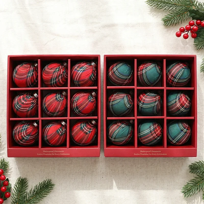 9PCS 8CM Grid Pattern Christmas Ball Decoration Red Green Christmas Tree Hanging Pendant New Year Christmas Spheres 2026