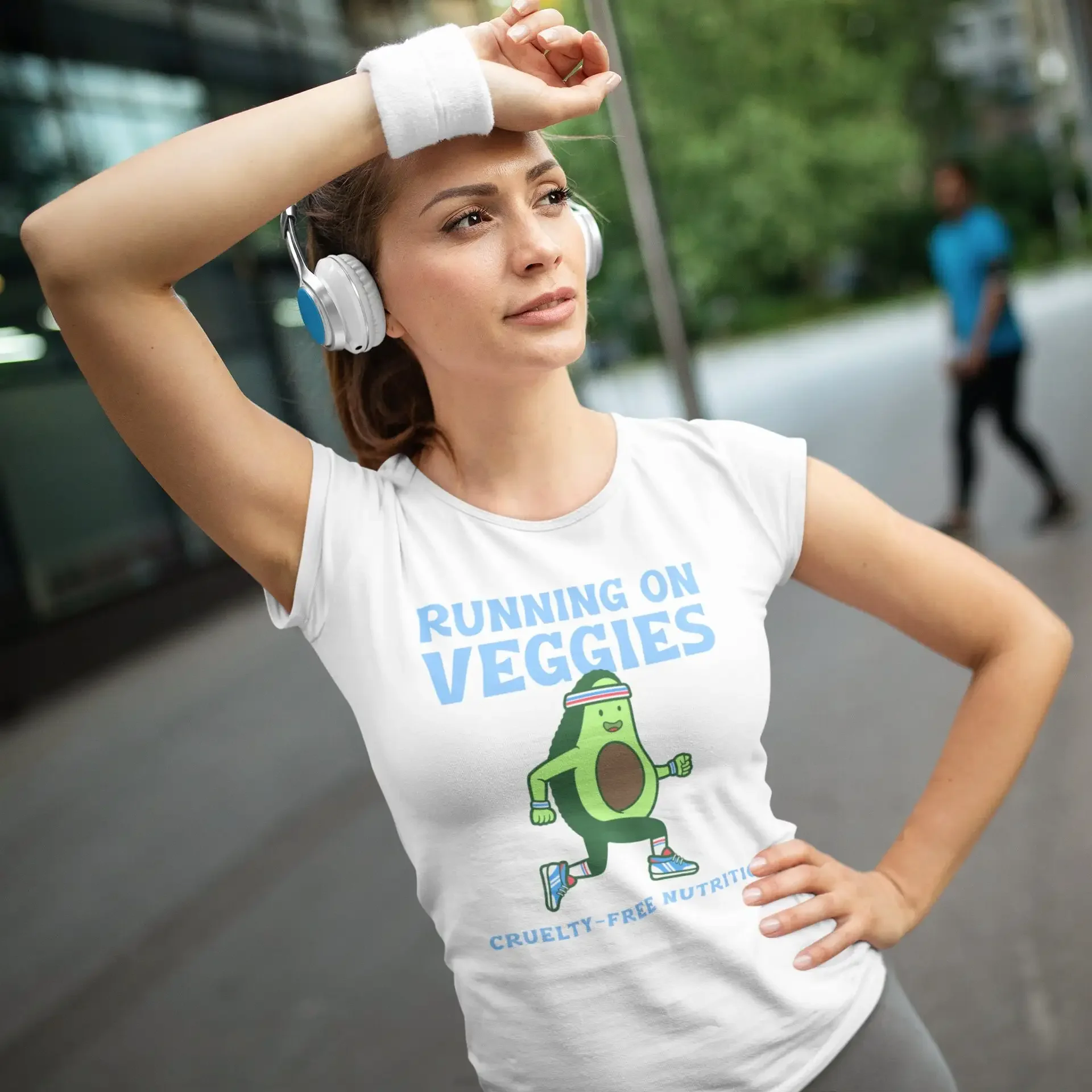 T-shirt Running on Veggies Avocado sans cruauté envers les animaux, vêtements respectueux des animaux, mode écologique, activisme végétalien, design tendance