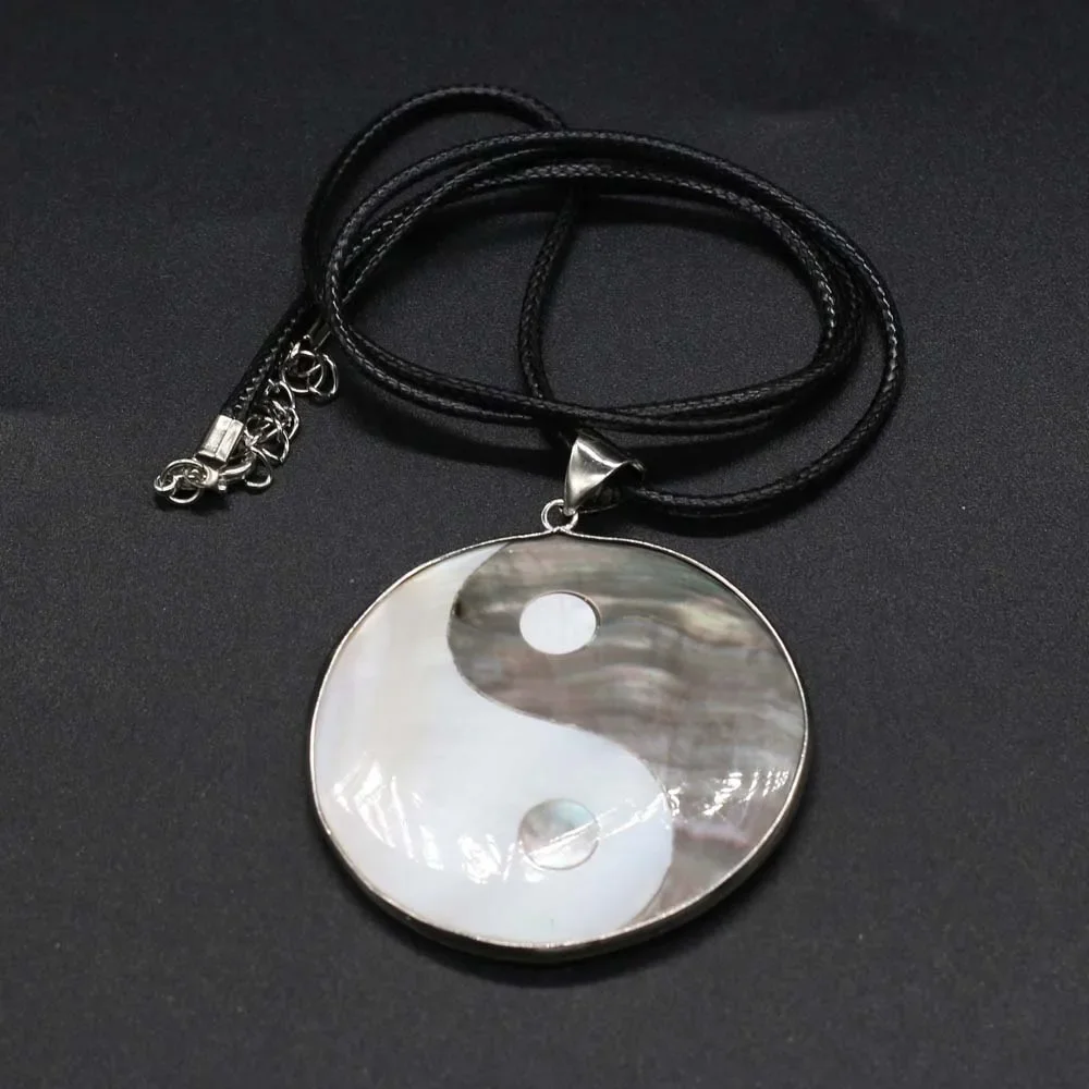 Natural Mother-of-pearl Shell Retro Classic Charm Round Yin Yang Pendant Necklace Sweater Chain Birthday Party Gift Jewelry