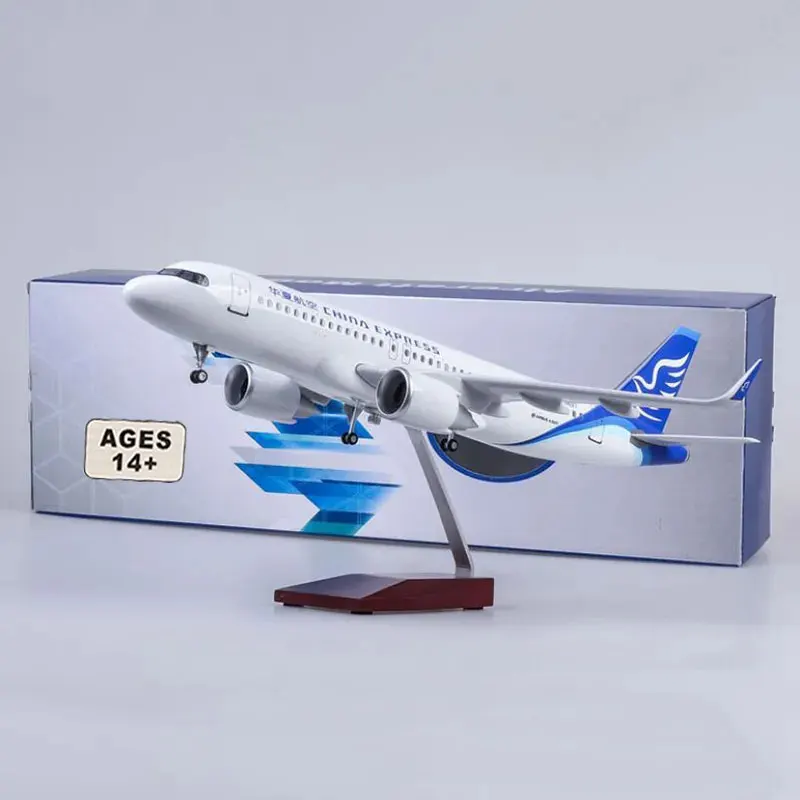 47CM 1/142 Scale Airplane Airbus A350 Hua Xia China Airline Model Model Plane with Stand for Aviation Enthusiasts Gifts or Decor