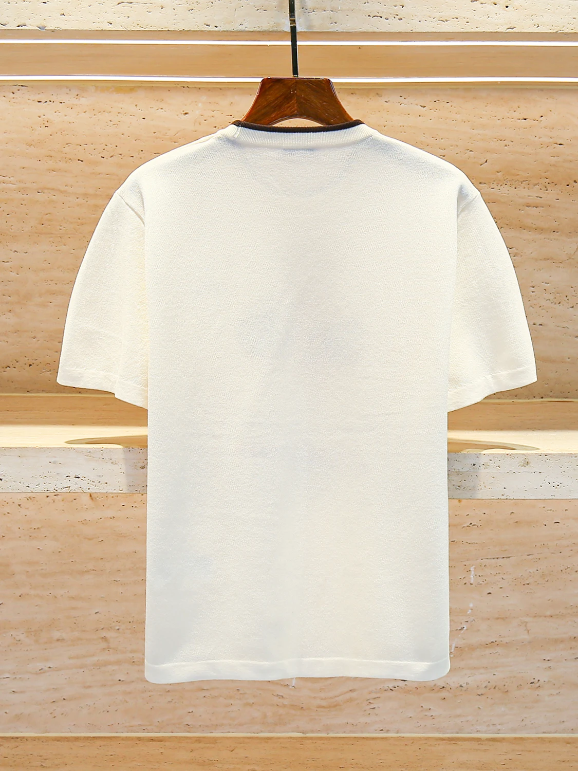 High-End-Damen-T-Shirt mit lässigem Cartoon-Print, gestrickt, Sommer, Neuankömmling, vielseitig, bequem, ort Sve, rundes Ne-Top