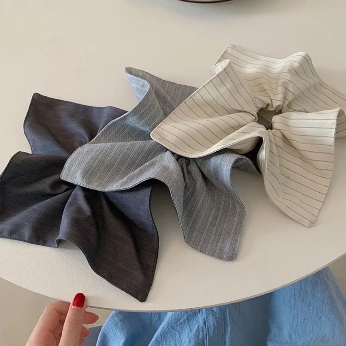 Thumbnail 3 - #11 Latest Ponytail Holders Price Drops