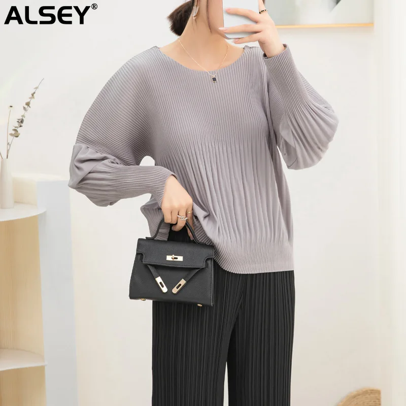 

ALSEY Miyake Pleated Round Neck T-shirt Women 2024 Spring Summer New Loose Big Yards Bat Sleeve Paragraph Pullover Casual Tops