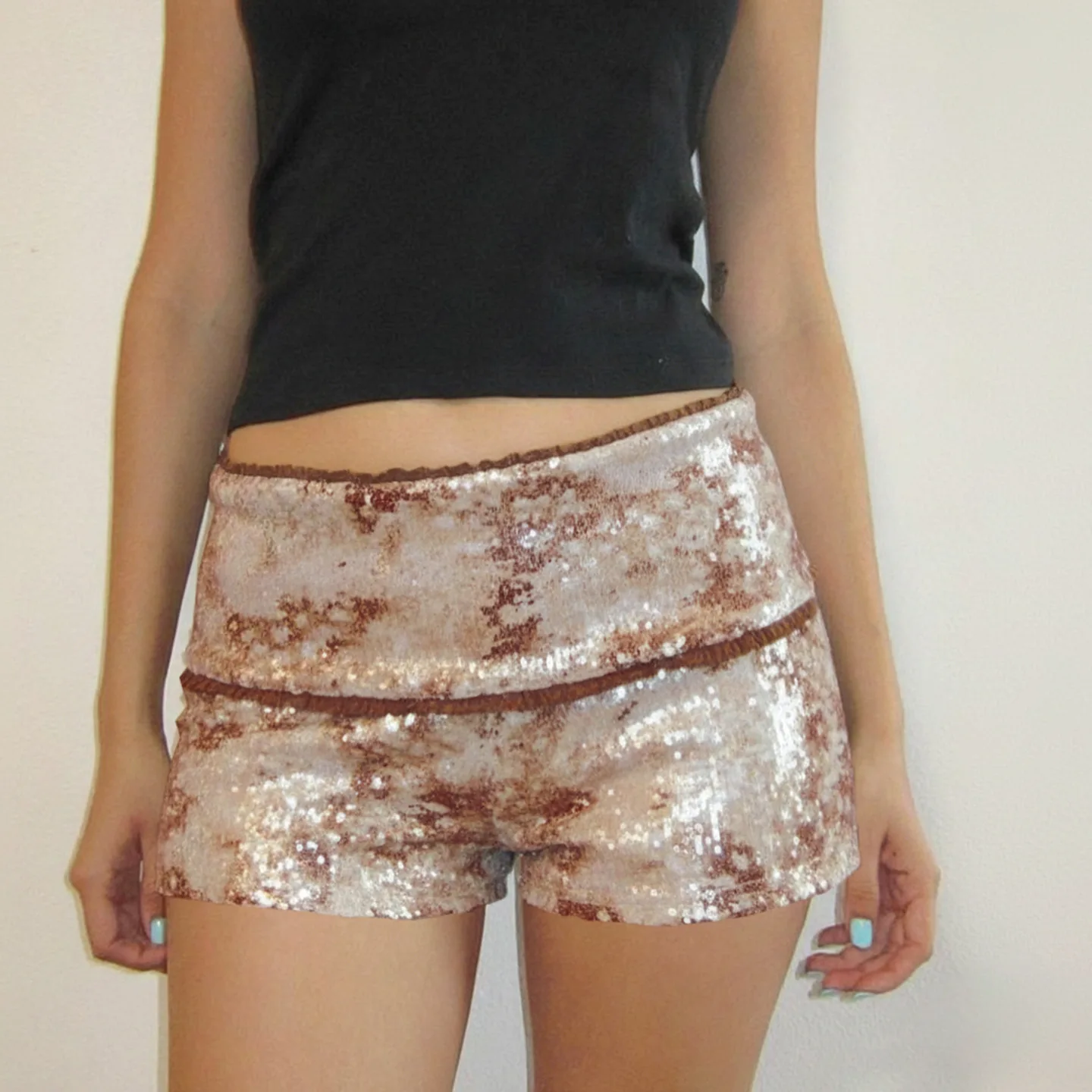 Autumn and winter low waist slimming spicy girl casual sequin shorts