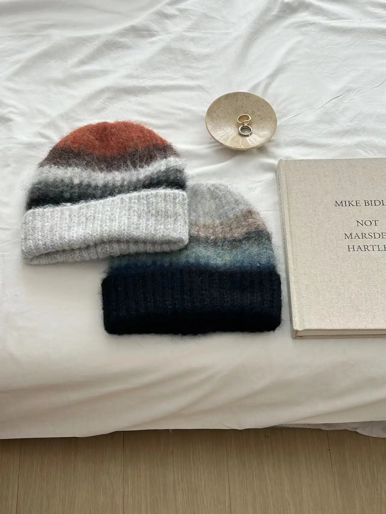 Gestreifte Regenbogen mützen Hut Schal zweiteiliges Set für Frauen & Männer Winter warme Schädel hüte Unisex Outdoor kälte feste Schal kappen Set – Detail 9