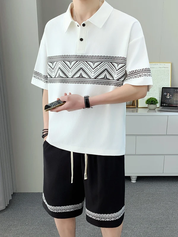 

Повседневный спортивный костюм для мужчин, лето 2025: комплект из футболки и шорт для молодых мужчин, полиэстер, нейлон