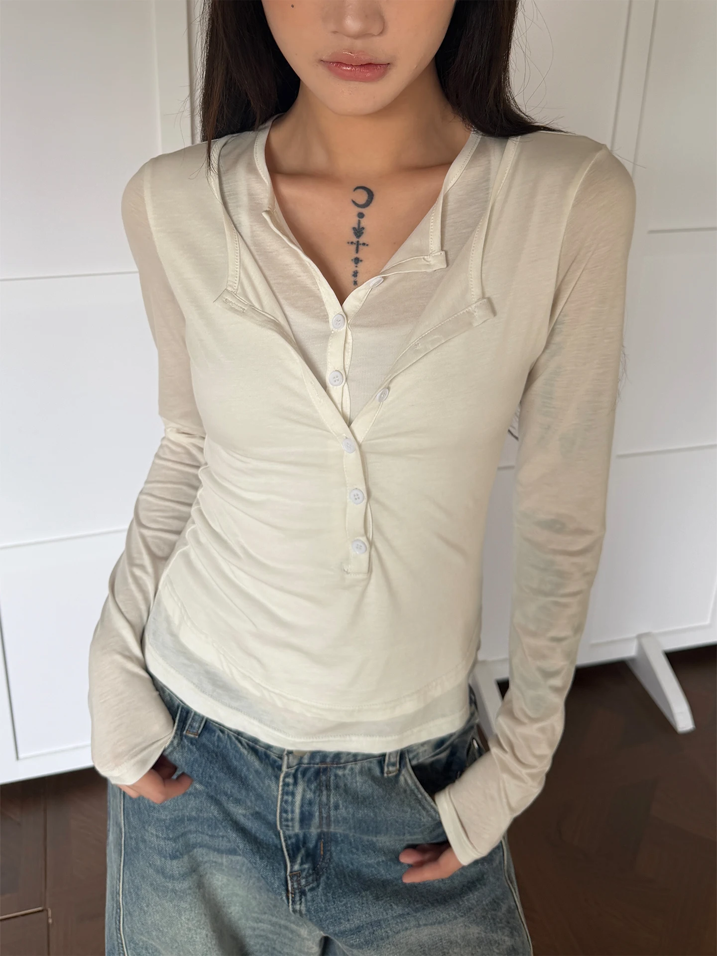 

Slim Fit Long Sve V-Ne Henry Collar T-irt Women's American Spicy Base irt Don Cry Casual Sle Pure Color Rcelle Cotton