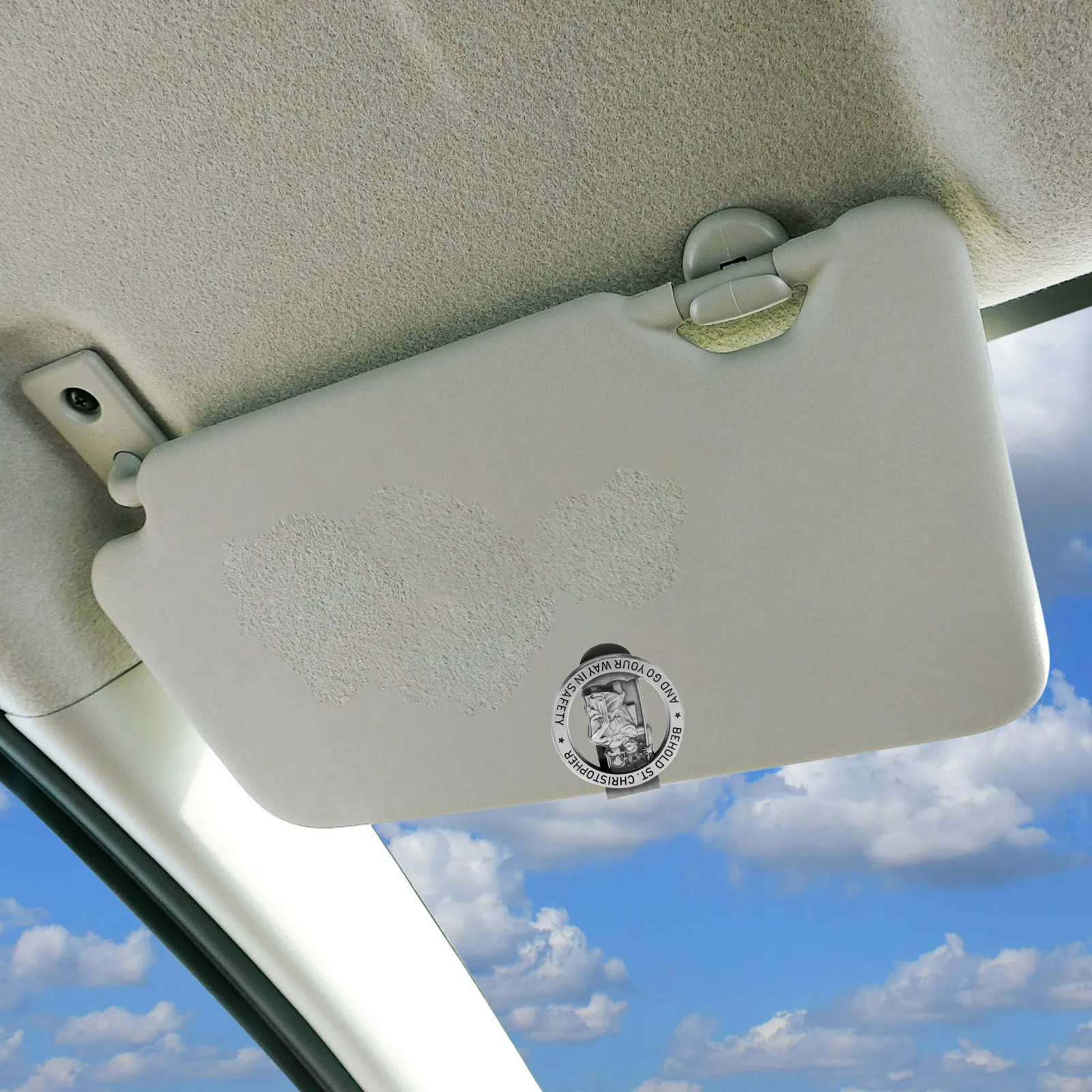

Zinc Alloy Sun Visor Clip For Car Religious St Medal Decoration Driving Safety Blessing Accessory Road Trip