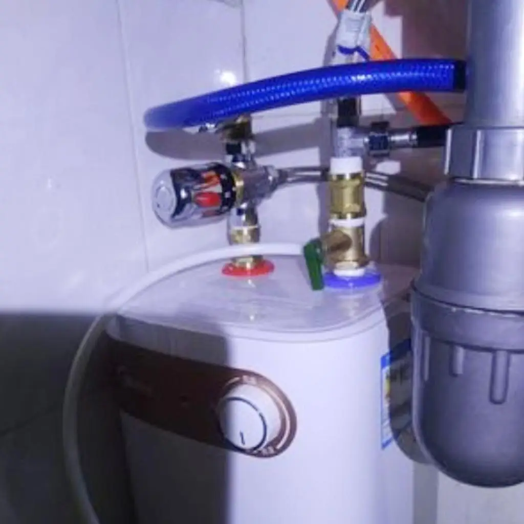 

Thermostatic Valve Mixer Chrome Plated DN20 Water Mixing Valve Safety Control for Cooling Electric Heater