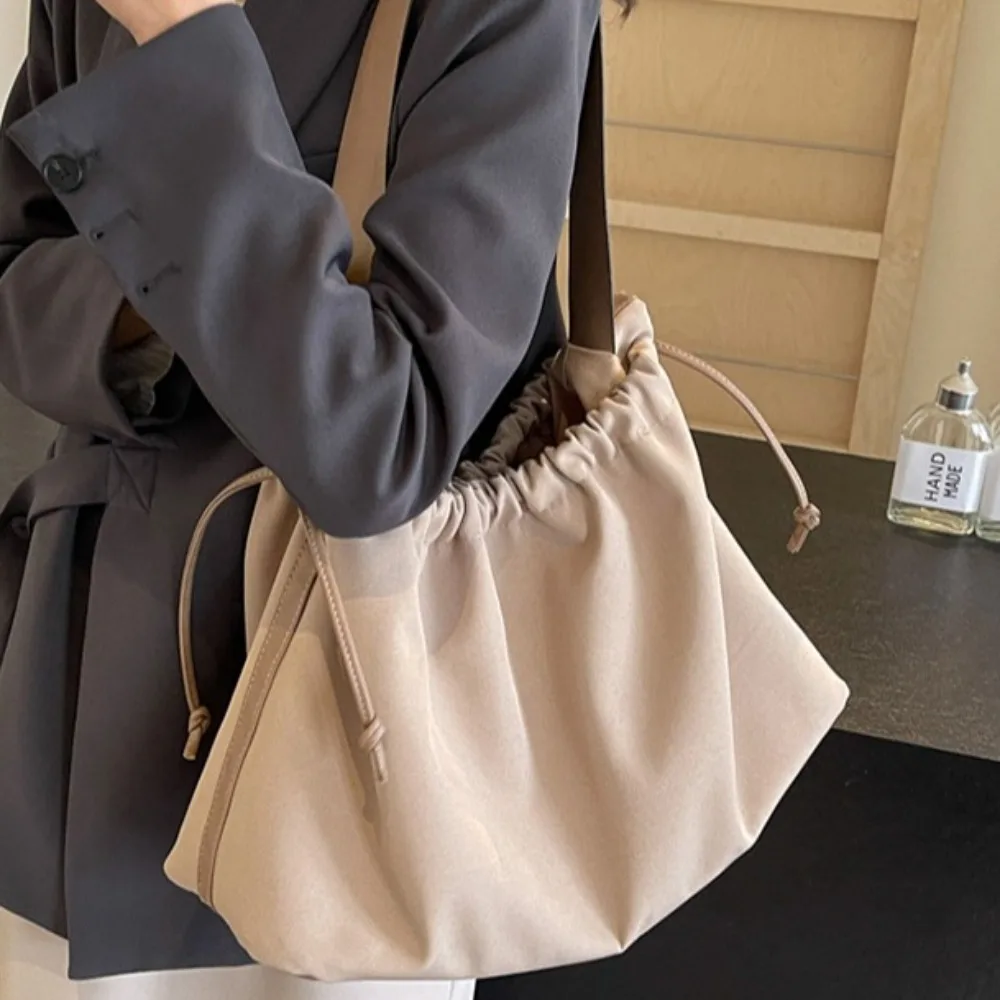 New Leisure Pleated Fashion Tote Bag Large Capacity Solid Color Shoulder Bag Square Shape Drawstring Bucket Bag