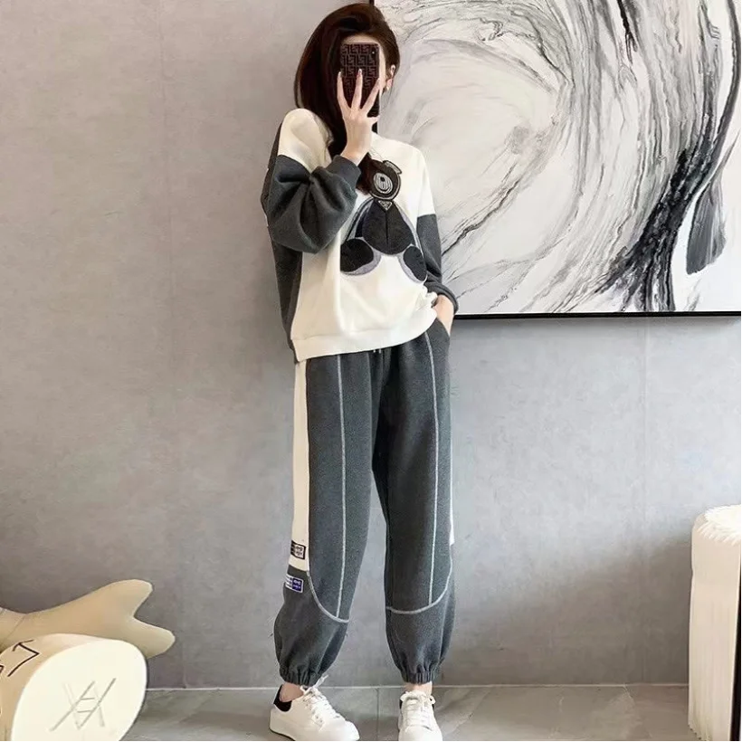 Sports Set Women's 2023 Spring and Autumn New Korean Fashion Bear Top Casual Pants Age Reducing Two Piece Set