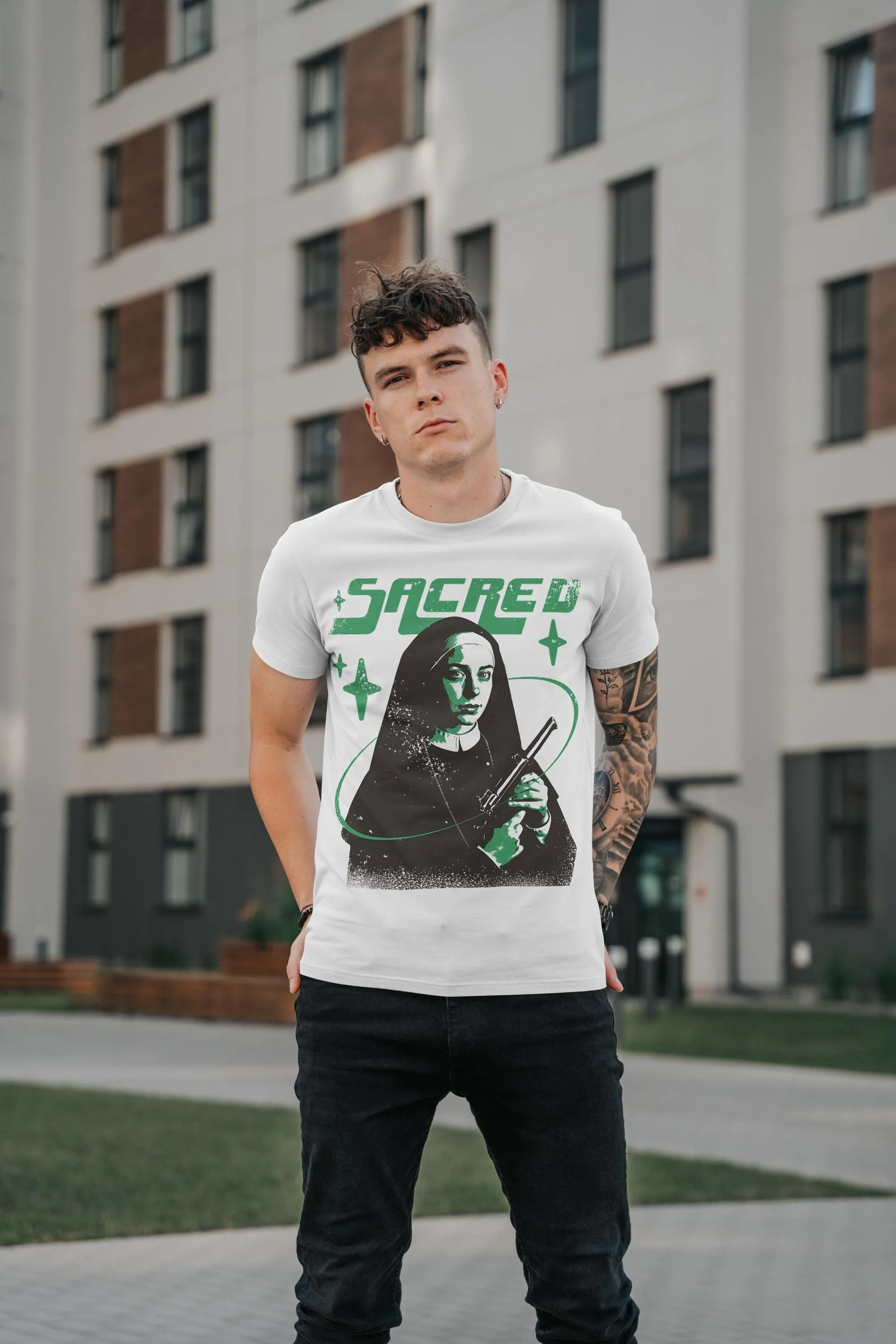 

Футболка Sacred Sister, крутая уличная одежда в винтажном стиле для монахов, гранж-фигурка, острая готическая панк-металлическая группа