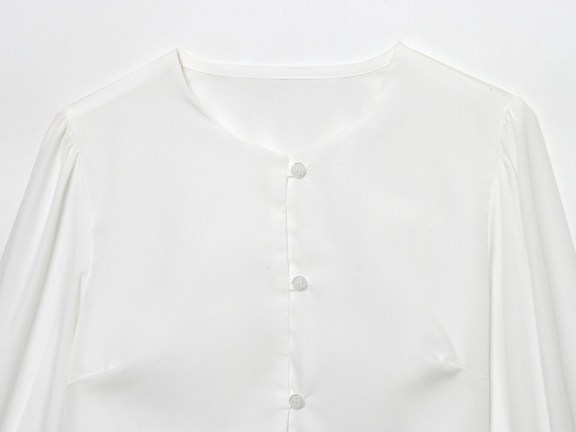 Camicia bianca slim fit moda autunno 2025 Camicia elegante a maniche lunghe con o-collo Street Style Tinta unita Top corto Abbigliamento da donna