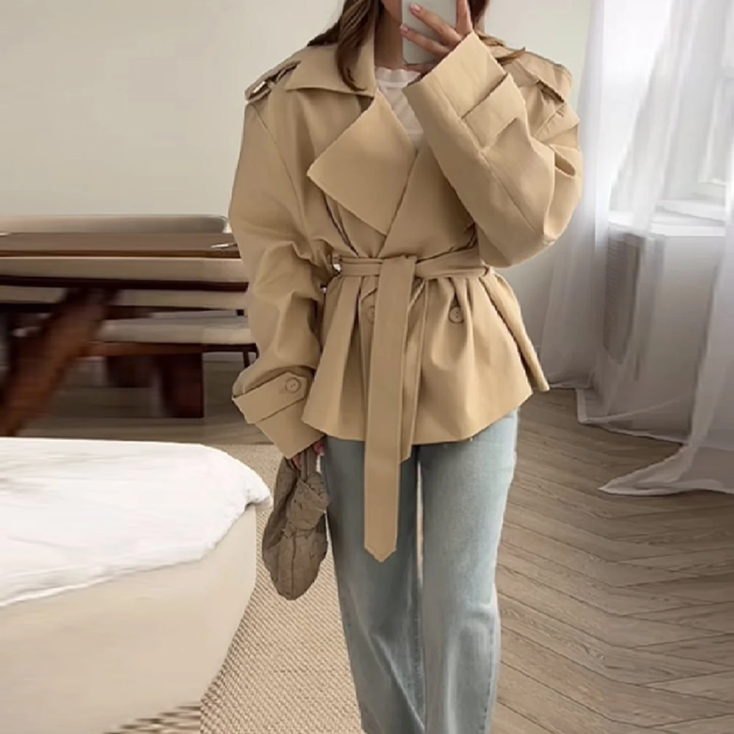 سترة قصيرة أنيقة بلون واحد مع حزام للنساء خريف 2025 من زاداتا بقصة قياسية ملابس خارجية قصيرة بصف أزرار مزدوج #3