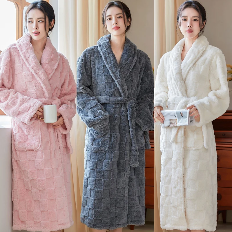 Checkered Coral Fleece Robe Autumn Winter Warm Bathrobe Women's Flannel Bathrobe Long Sleeved Loose Fitting Casual Sleepwear