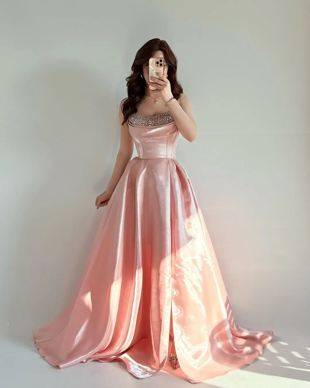 

2025 Custom Made A-Line Strapless Satin Prom Dress Exquisite Crystal Sequined Ribbons Party Dress Sexy Side Slit Evening Dress