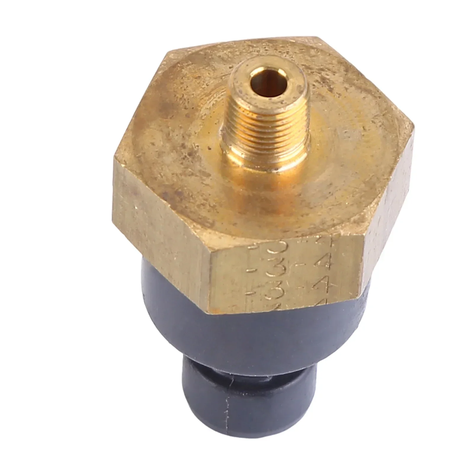 

Engine Fuel Oil Pressure Sensor Compatible for Detroit ISX Car Great Replaces 23520795