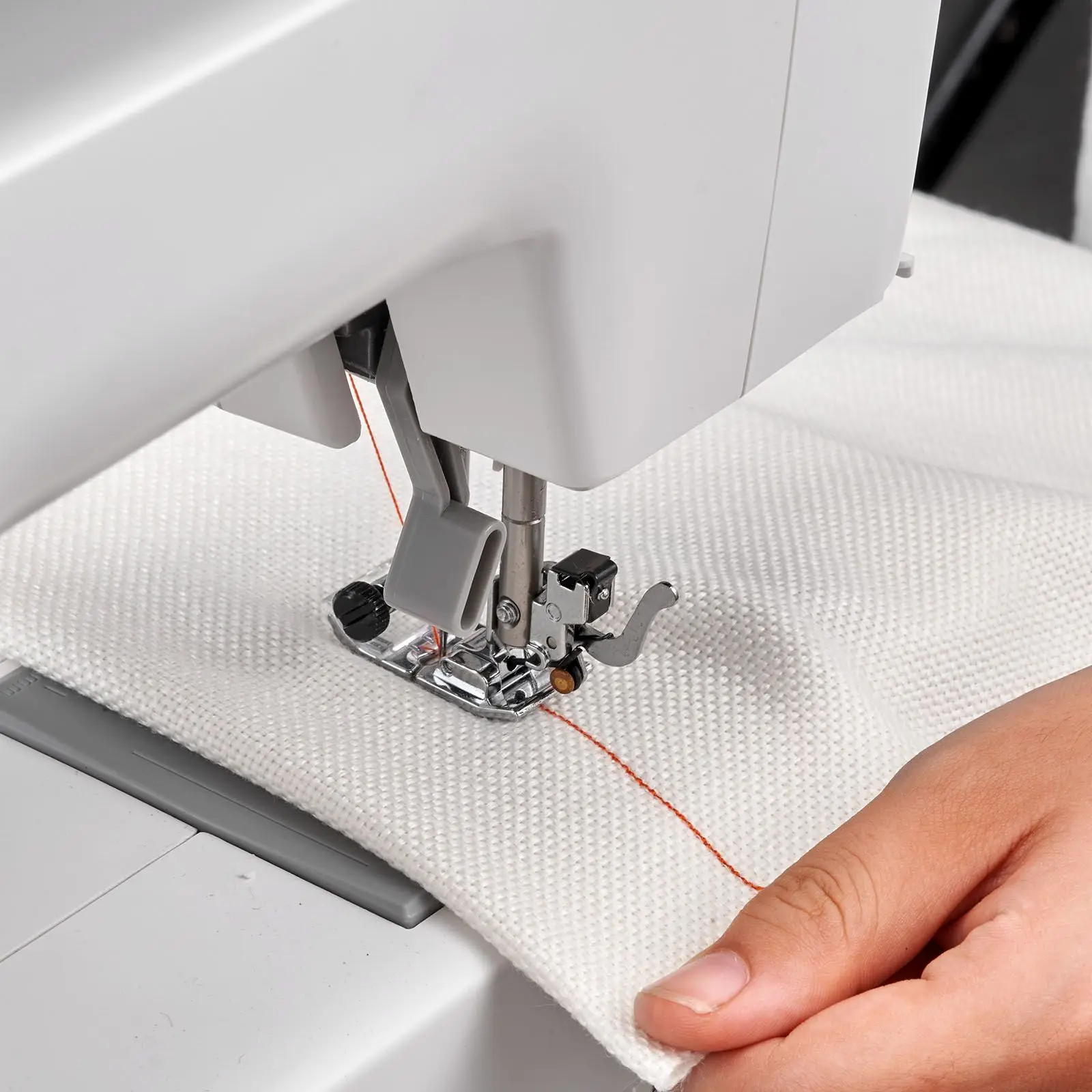 Lightweight Electric Sewing Machine with 18 Stitch Applications LED Light Pedal Simple Dial Control Interior Metal Frame