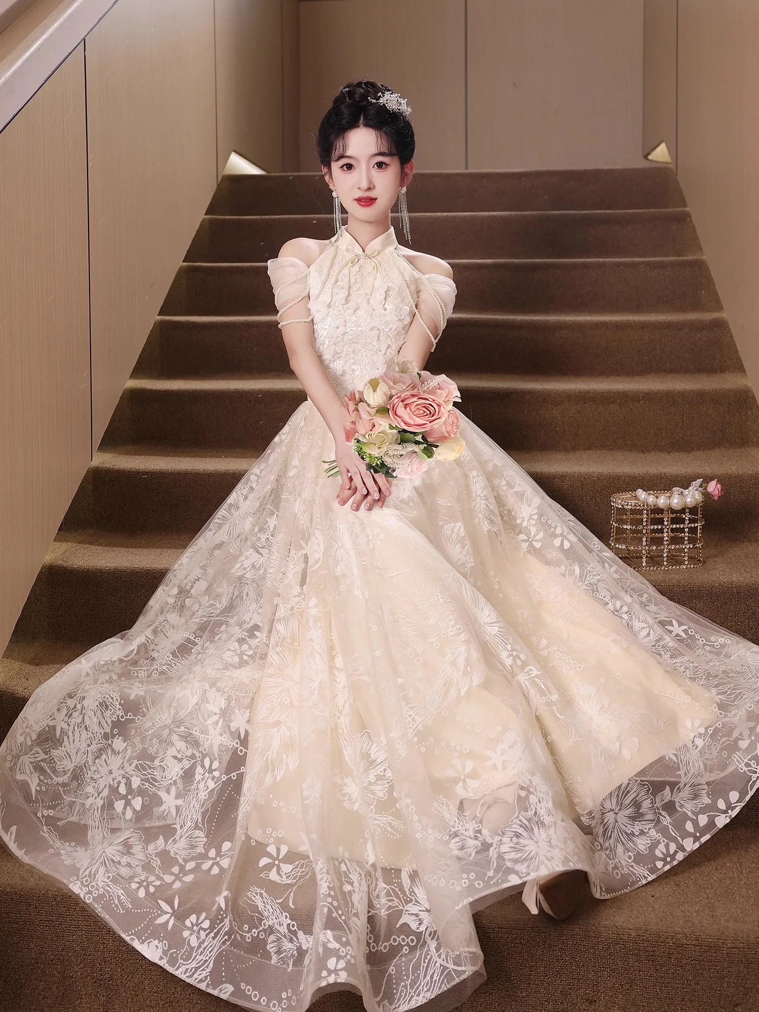 

Вечернее платье цвета шампань класса люкс для девочек 8 лет: элегантное, для выпускных и торжественных мероприятий, для подростков и взрослых, для банкетов и церемоний.