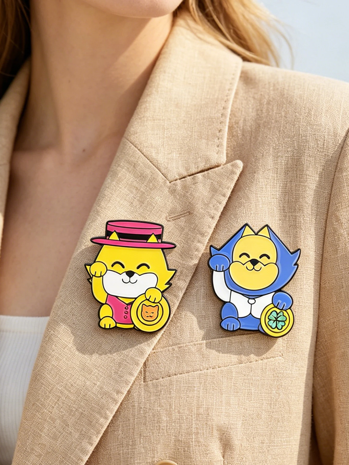 2 Cartoon Cat Enamel Brooches, Cute Metal Badge Accessories, Can Be Attached to Clothes, Backpacks, Hats as Decorations, and Can Be Worn as a Pair for Couples/Best Friends