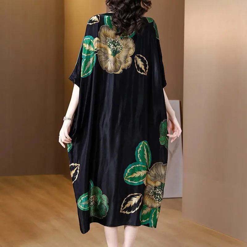 فستان صيفي جديد مع مزاجه أنيق الراقية المرأة الخفيفة الفاخرة في منتصف العمر الأم الفاخرة تنورة الحرير الجليد