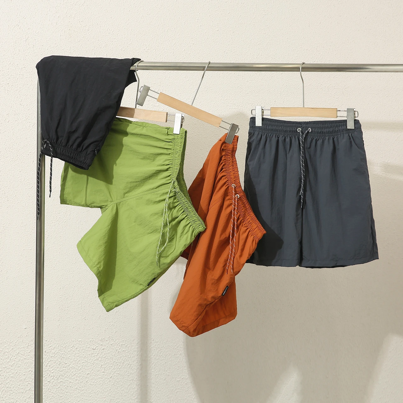 

High Street Couple 40D Nylon Waterproof Breathable Sports orts Summer Men Women Elastic Waist Thin Casual Pants