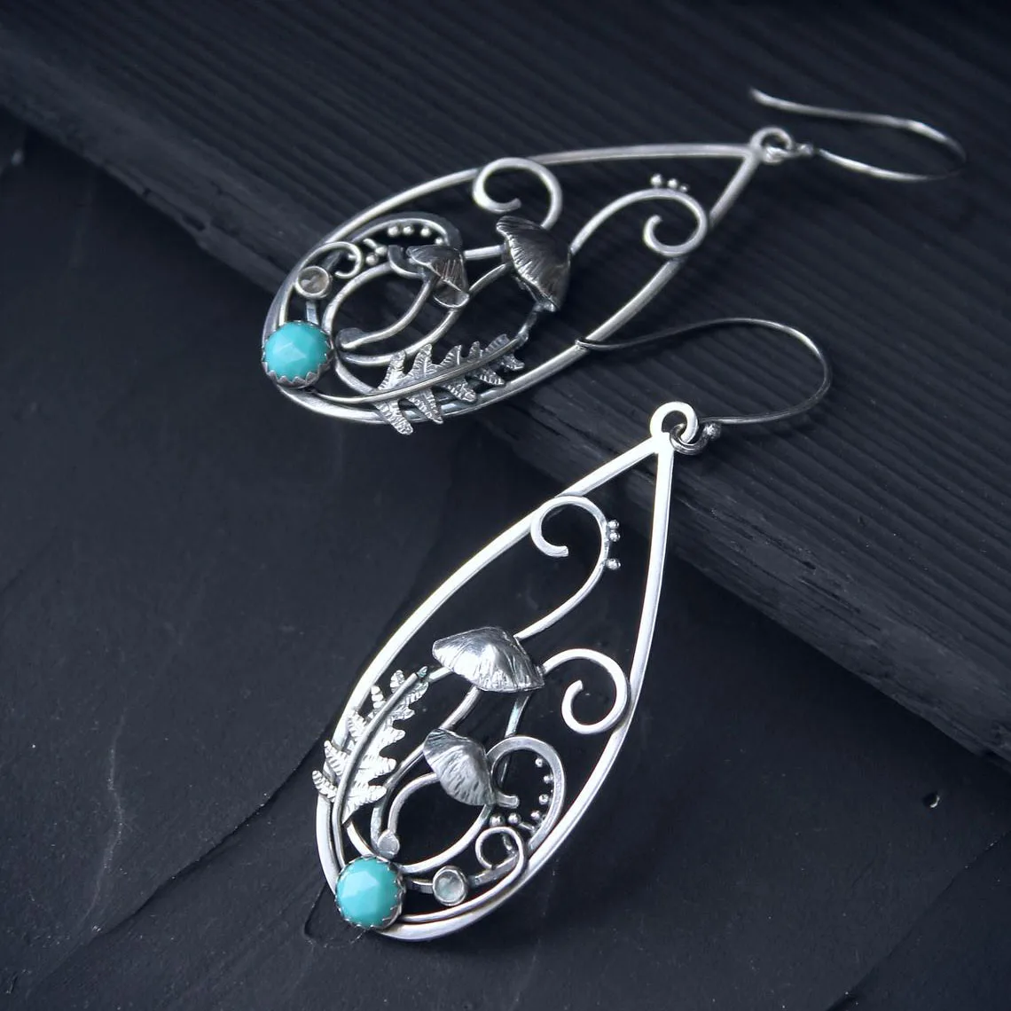 Vintage Metal Botanical Woodland Mushroom Silver Color Dangle Earrings For Women Jewelry Inlaid Turquoise Ladies Drop Earring